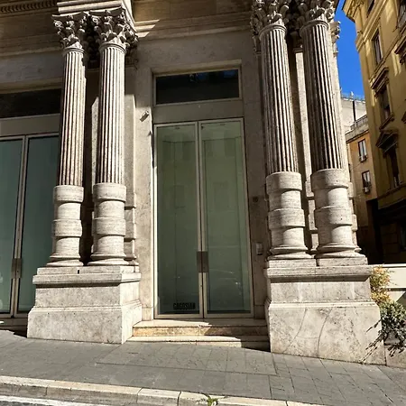 Crispi 2enty At Spanish Steps Διαμέρισμα *