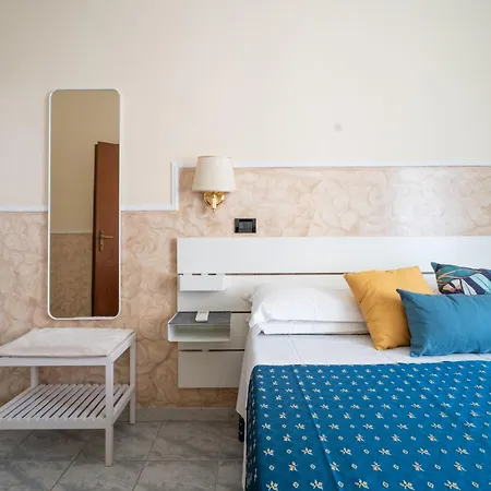 Hotel Ascot 2*