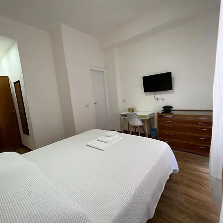 2 Passi Da Bed and Breakfast Ρώμη