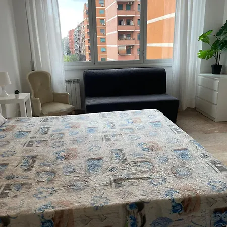 Group Apartment *