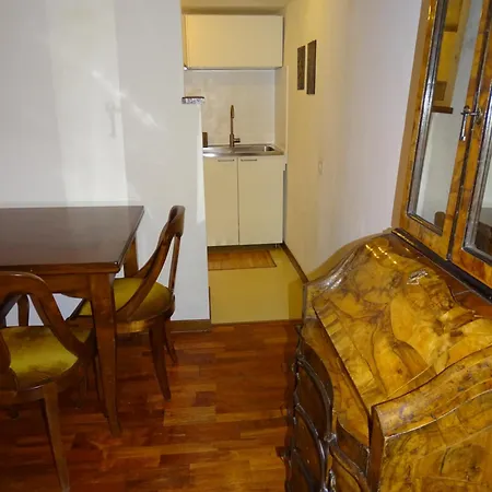 Casa Lovera In Vaticano * Rzym