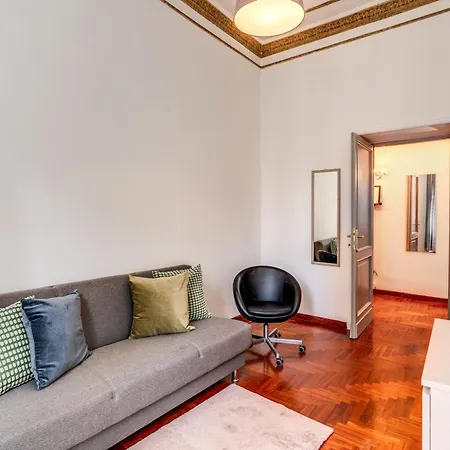 Apartment Corso Trieste 62 *