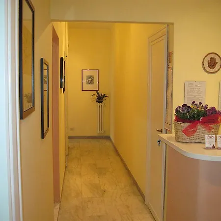 Aurelia 429 Fine Town House