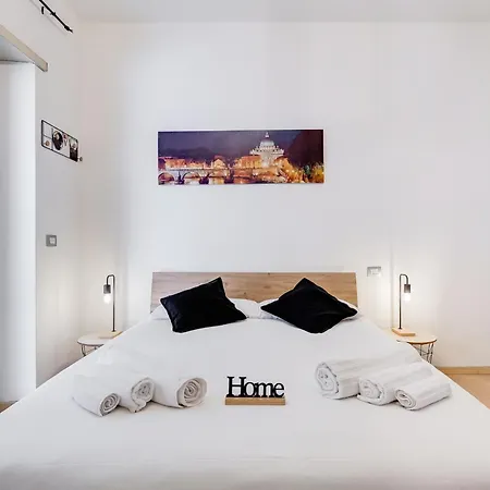 Apartment Aventino Industrial Loft Rome