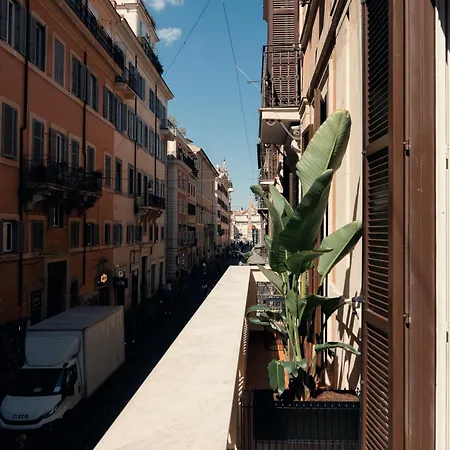 The Flow - Via Del Corso * Rome