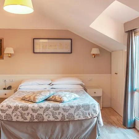 Hotel Modigliani Rome