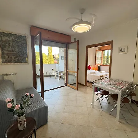 Appartamento Flower Garden House *