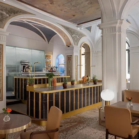 Hotel Maison Piazza Di Spagna Esperienze Rom