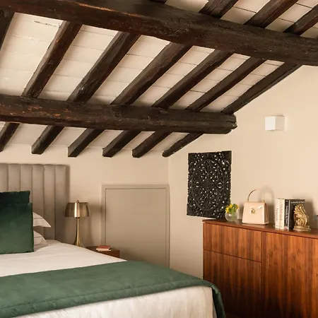 Antico Del Sole Al Pantheon Hotel 4*