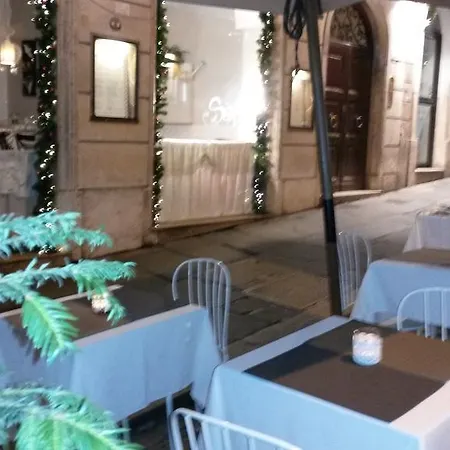 Domus Borgognona Hotel 2*