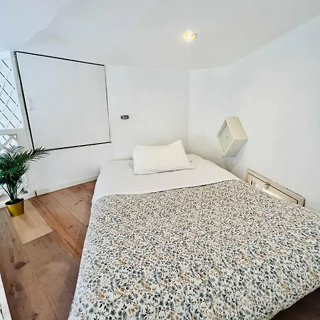 Srental House *