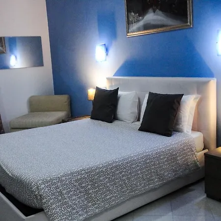 Suites Holiday Rooms Affittacamere Roma