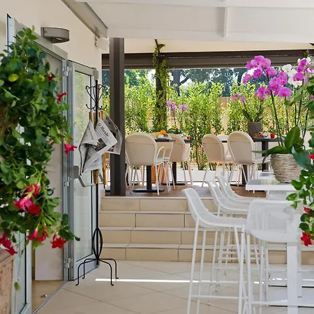 Hotel De Petris 3*