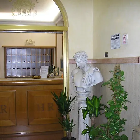 Ξενοδοχείο Rimini 3*