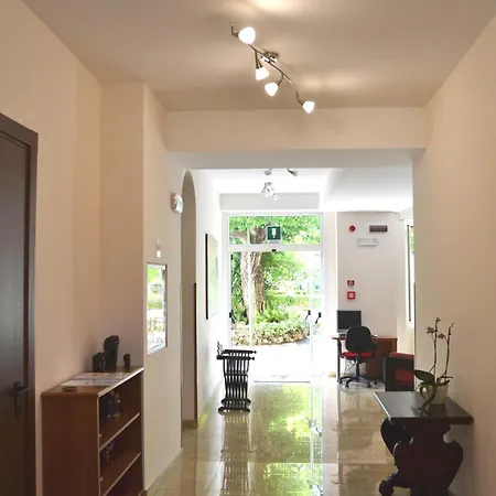 Bed & Breakfast Riari Rome