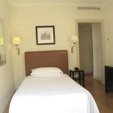 Hotel Santa Chiara 3*