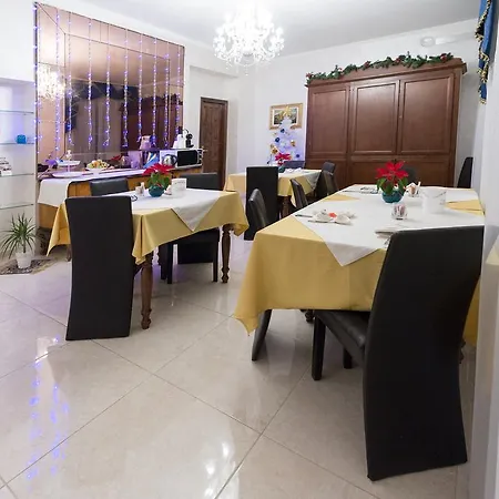 Royal Bed & Breakfast