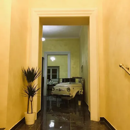 Royal * Rome