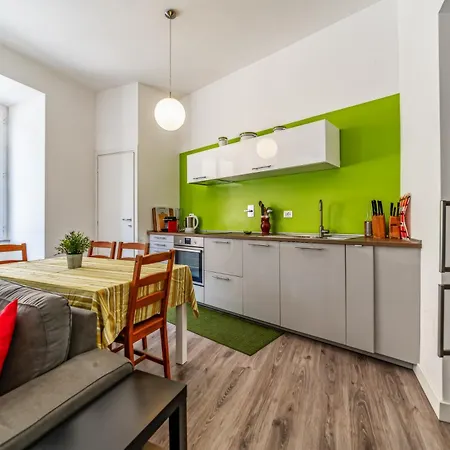 Casa Fabrizio - Metro San Giovanni Appartamento *