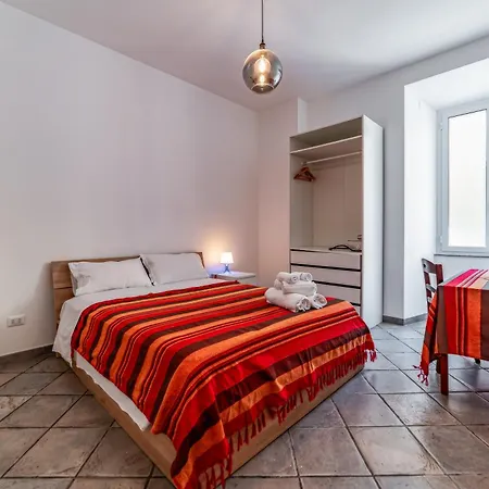 Casa Fabrizio - Metro San Giovanni Appartamento