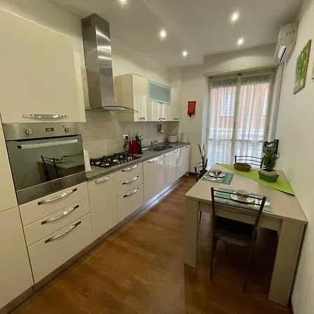 Casa Alessi In Elegant, Spacious And Comfortable Apartment