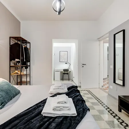 Apartamento L&l Cozy 2-bdr In San Giovanni District Roma
