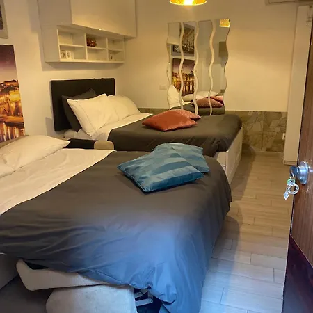 Condotti Apartment *