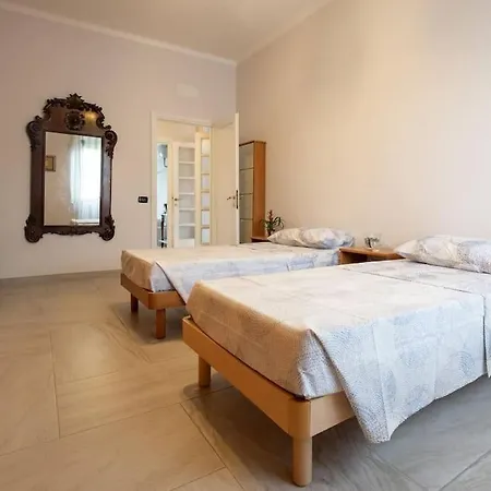 Xxl Extra Comfort - Bed & Beers Roma, Metro A-c Holiday home Rome