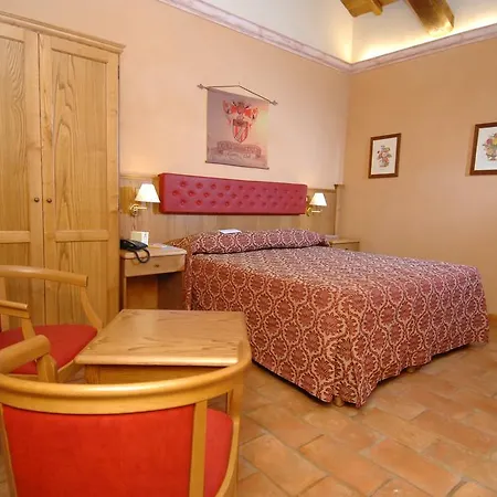 Casale Certosa 호텔 3*