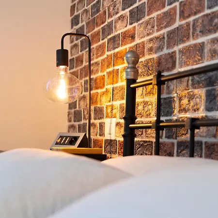 Bed & Breakfast Salotto Piramide 3*