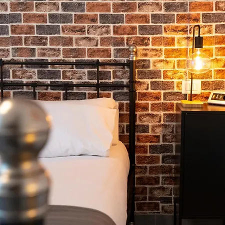 Salotto Piramide Bed & Breakfast Řím