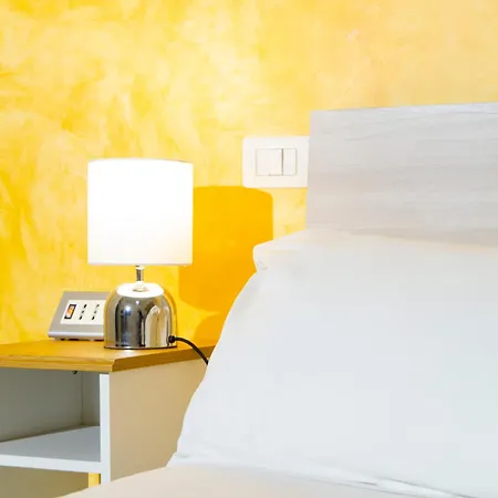 Salotto Piramide Bed & Breakfast 3*