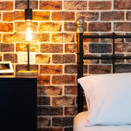 Bed & Breakfast Salotto Piramide