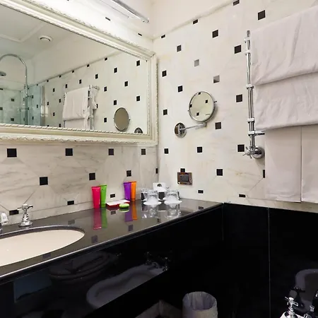 The At The Forum Luxury Collection - The At The Forum 5* Roma