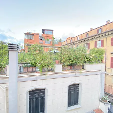 Appartamento Red House Trastevere San Pietro Bambin Gesu Sant Onofrio Roma