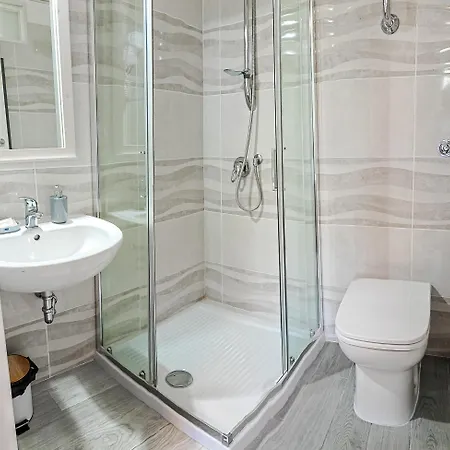 Essence Guest house *