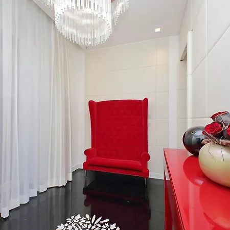 Domus Aurea Luxury Гостевой дом *