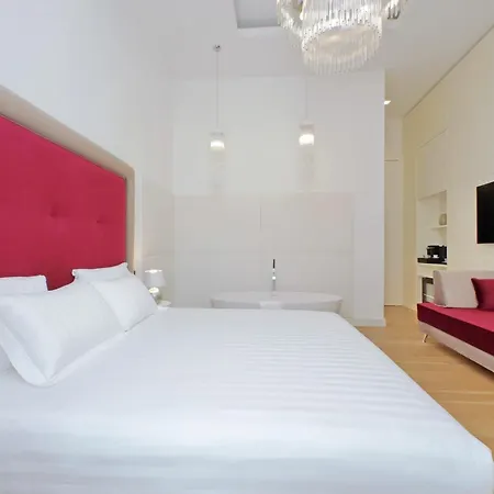 Гостевой дом Domus Aurea Luxury Рим