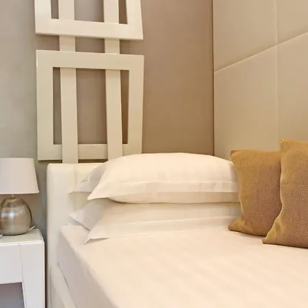 Domus Aurea Luxury *