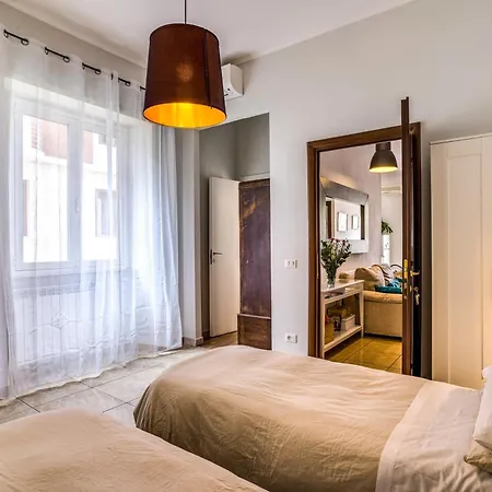 Circus Maximus Apartment *