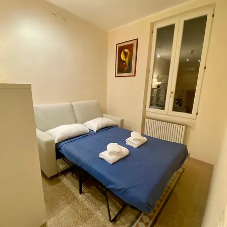Red House Trastevere San Pietro Bambin Gesu Sant Onofrio Appartamento Roma