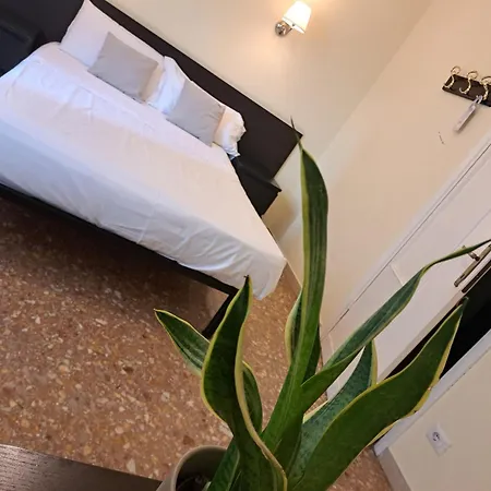 Eco Marela * Rome