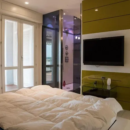Luxury * Rome