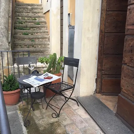 Apartment Home2rome - Trastevere *