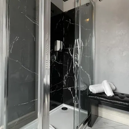 Rhome Luxury Roma