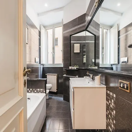Apartment The Rent - Splendid Three-bedroom Near The Trevi Fountain Rome