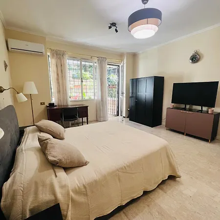 Holiday home Smeralda Fleming *