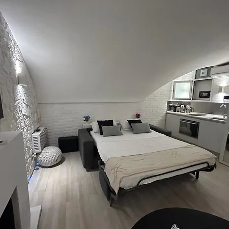 Little Sant Angelo Apartment Rom