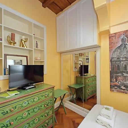 Pantheon Luxury Rome
