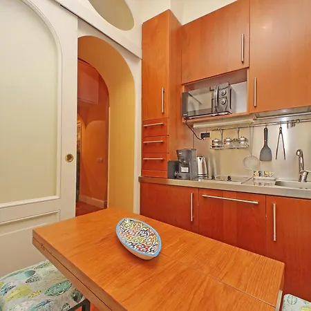 Pantheon Luxury Apartment